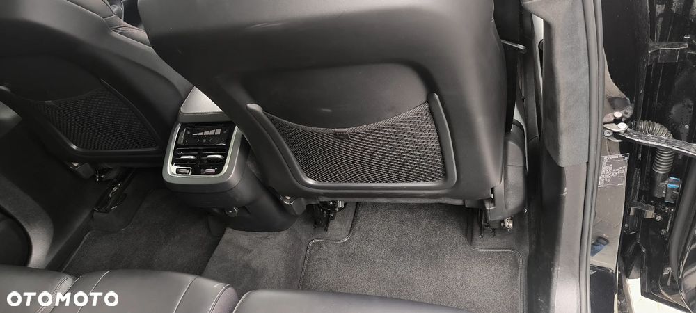 Volvo XC 90 - 11