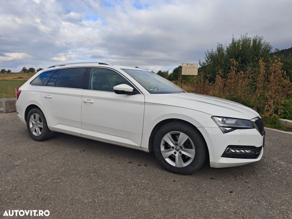 Skoda Superb 2.0 TDI DSG Premium Edition - 8
