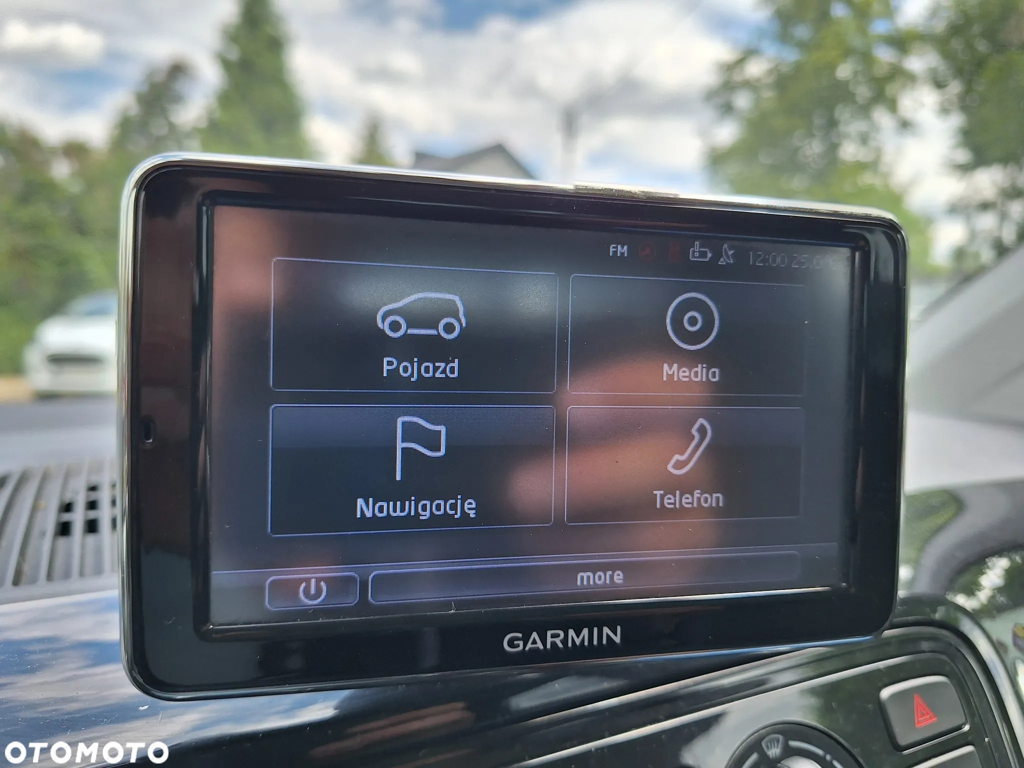 Volkswagen up! 1.0 high - 25