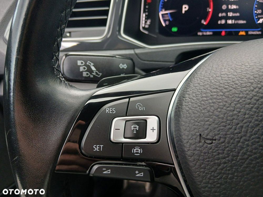 Volkswagen T-Roc - 25