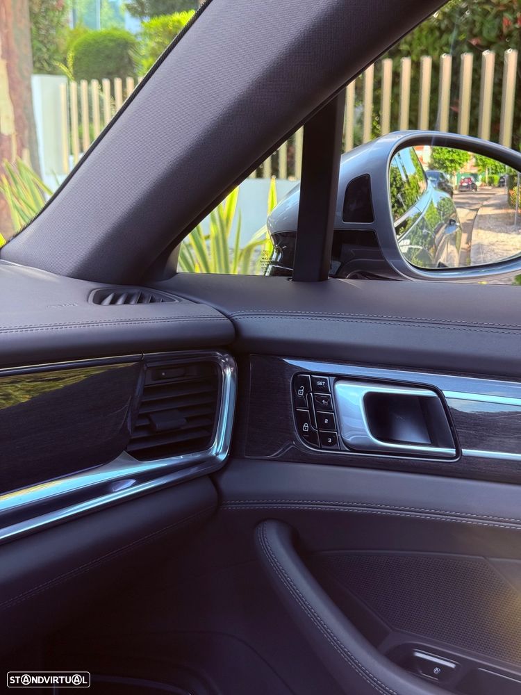 Porsche Panamera Sport Turismo 4S E-Hybrid - 26