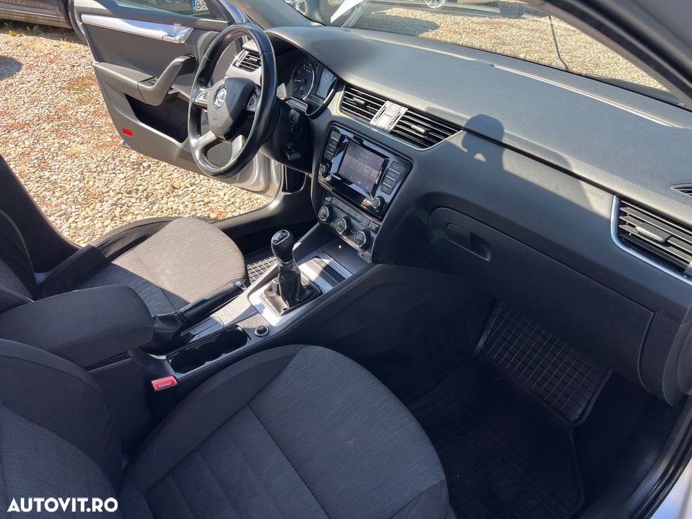 Skoda Octavia 1.2 TSI STYLE - 15