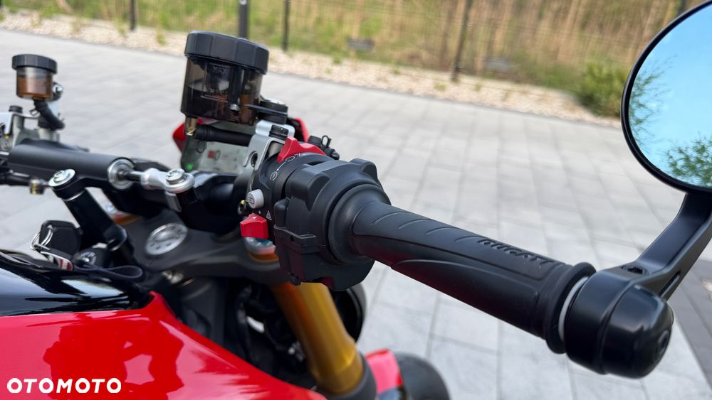 Ducati Monster - 12