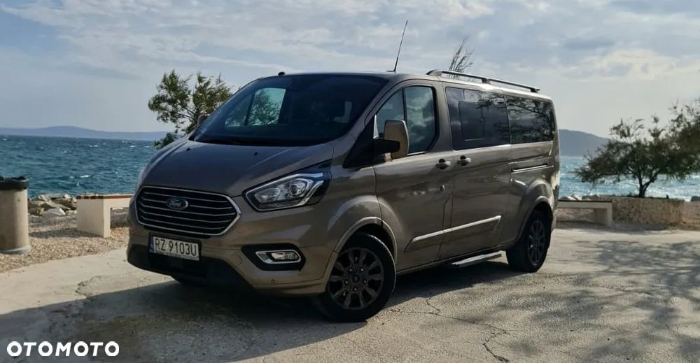 Ford Tourneo Custom 2.0 EcoBlue L2 Titanium - 1