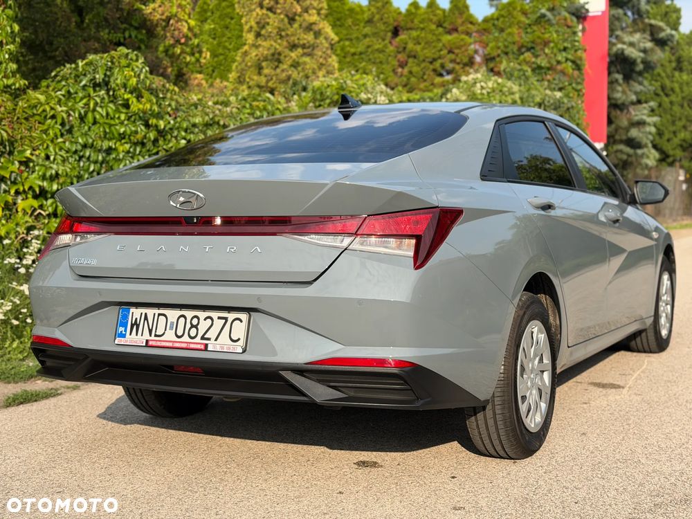 Hyundai Elantra 1.6 Modern - 4