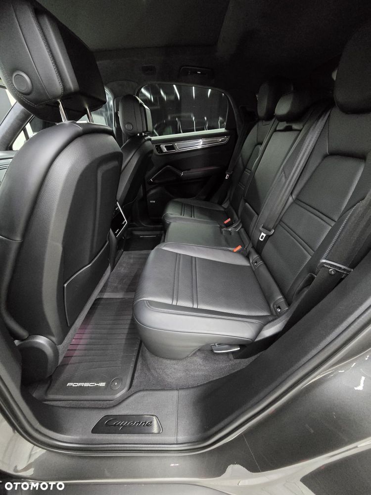 Porsche Cayenne GTS - 15