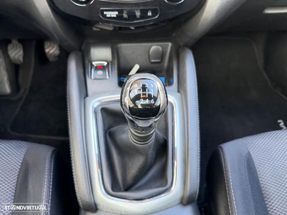 Nissan Qashqai 1.5 dCi N-Connecta Led - 26