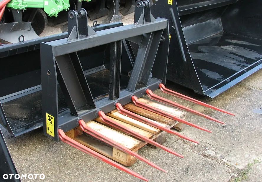 Inny Wycinak do kiszonki 1,75m Kellfri dwa siłowniki, Krokodyl 1,4; 1,6; 1,8; 2,0m Metal-Fach / Euromasz, Łyżka chwytakowa-Łyżko krokodyl, Łyżka materiałó sypkich 1,6; 1,8; 2,0; 2,2; 2,4m Metal-Fach / Pronar, Chwytak Bel, Chwytak do obornika, widły do obornika - 36