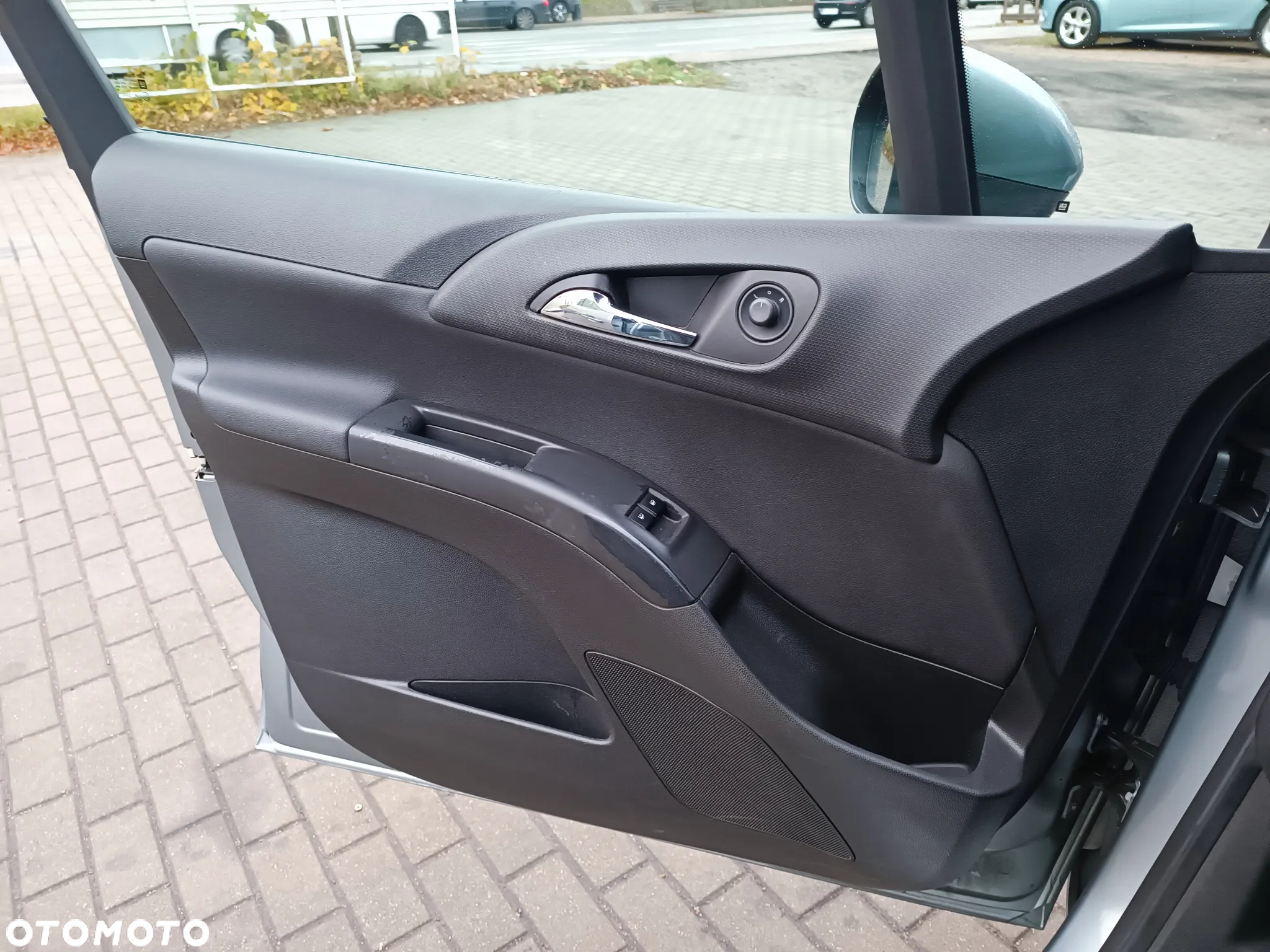 Opel Meriva 1.7 CDTI 150 Jahre - 21
