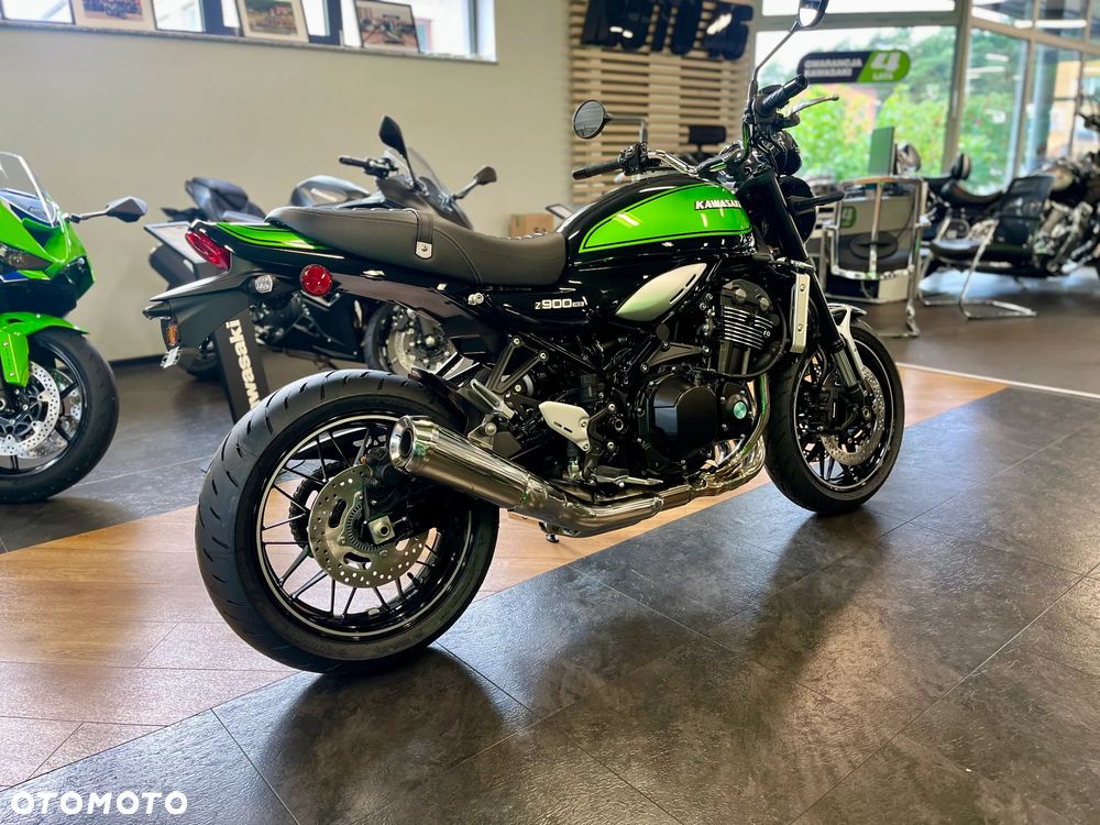 Kawasaki Z 900 RS - 3