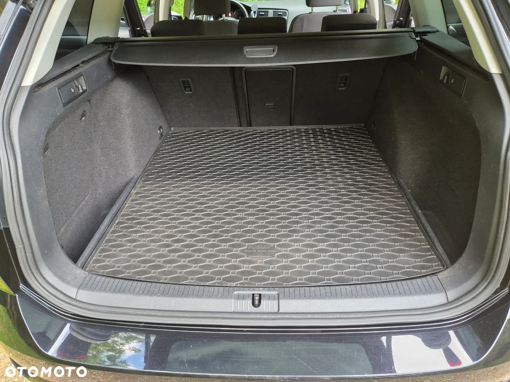 Volkswagen Golf VII 1.6 TDI BMT Comfortline - 11