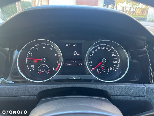 Volkswagen Golf - 9