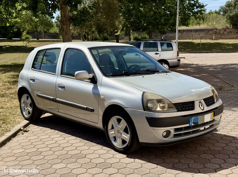 Renault Clio 1.5 dCi Confort Dynamique - 3