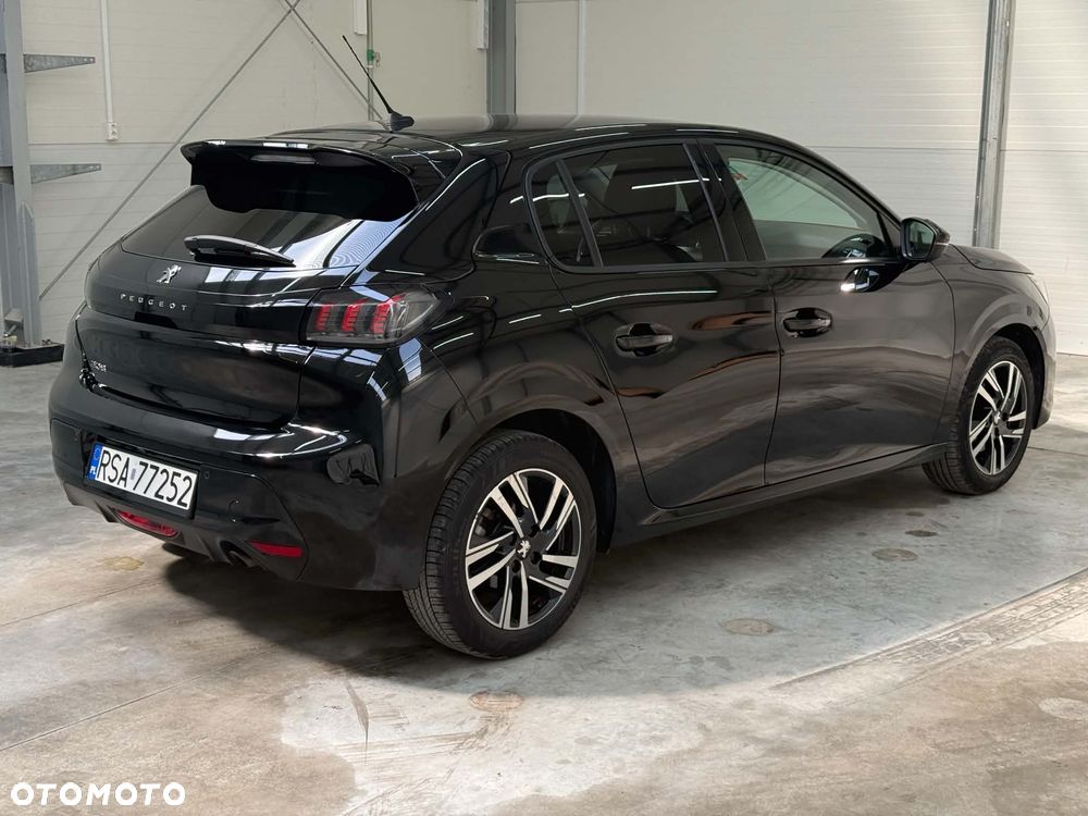 Peugeot 208 PureTech 100 EAT8 Allure - 4