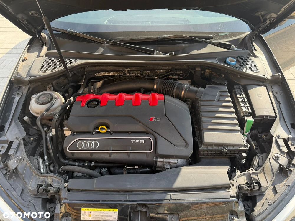 Audi RS3 Limousine - 9