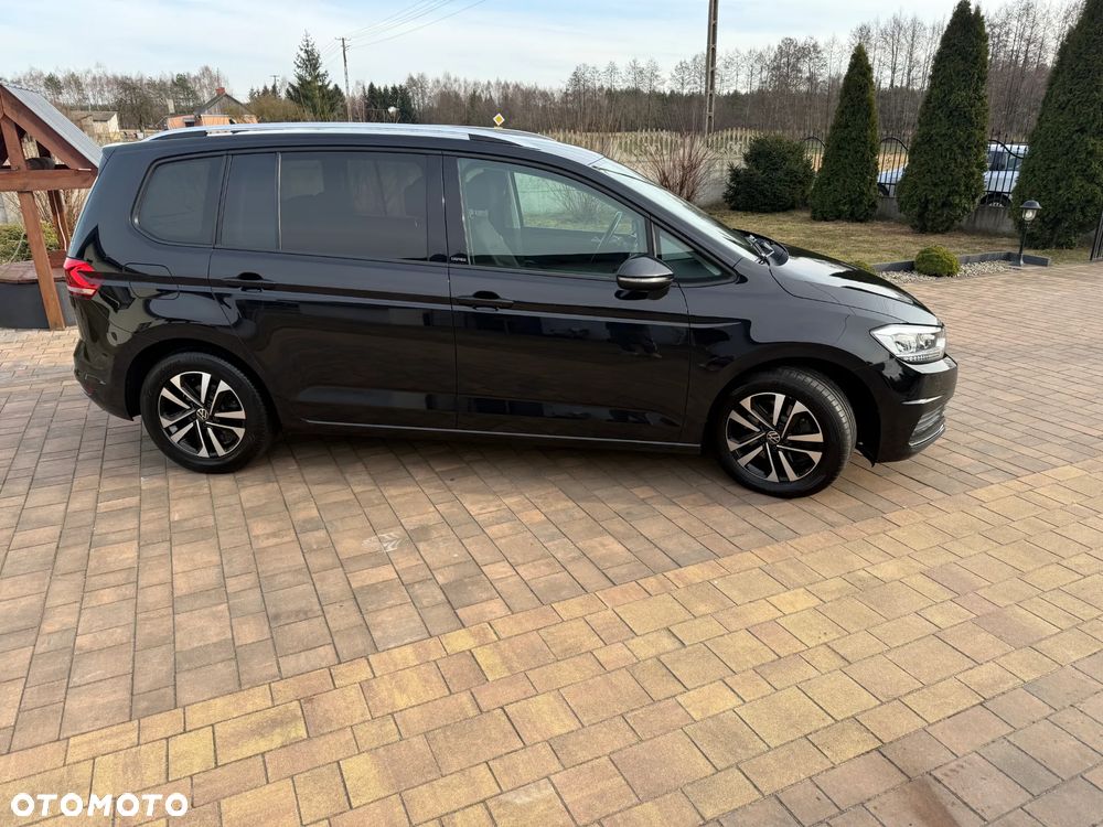 Volkswagen Touran 2.0 TDI SCR DSG UNITED - 9