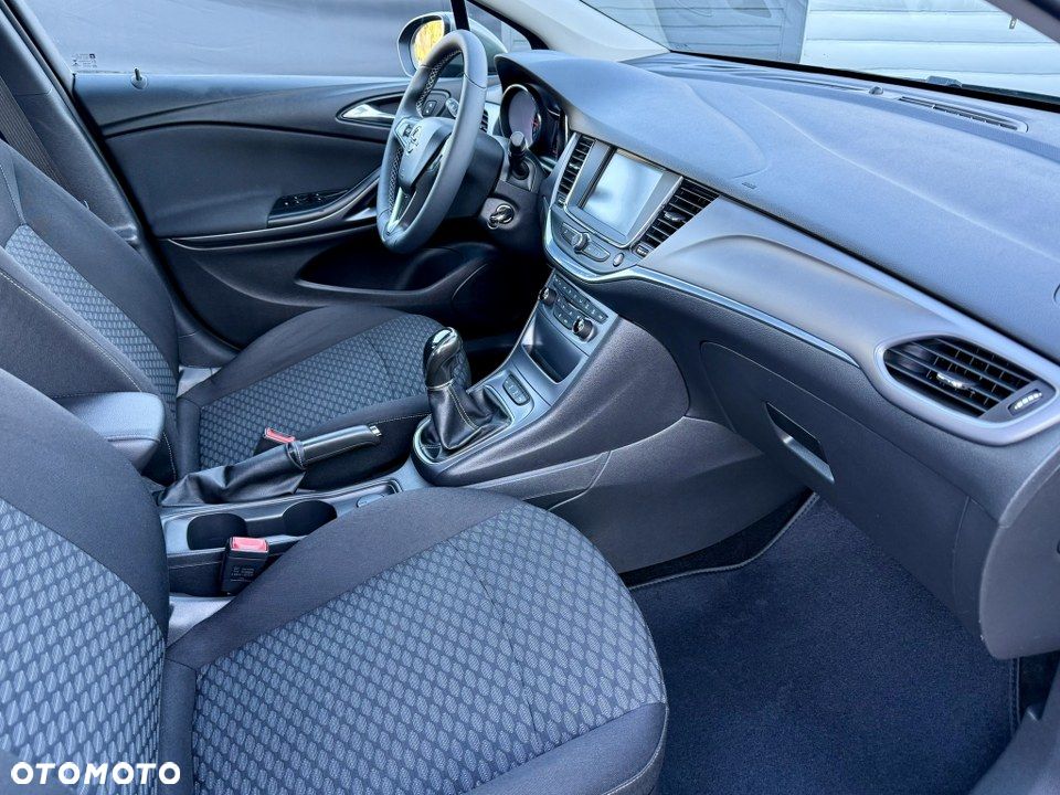 Opel Astra 1.4 Turbo Innovation - 27