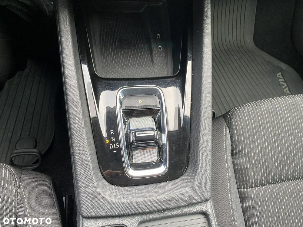 Skoda Octavia 2.0 TDI Ambition DSG - 29