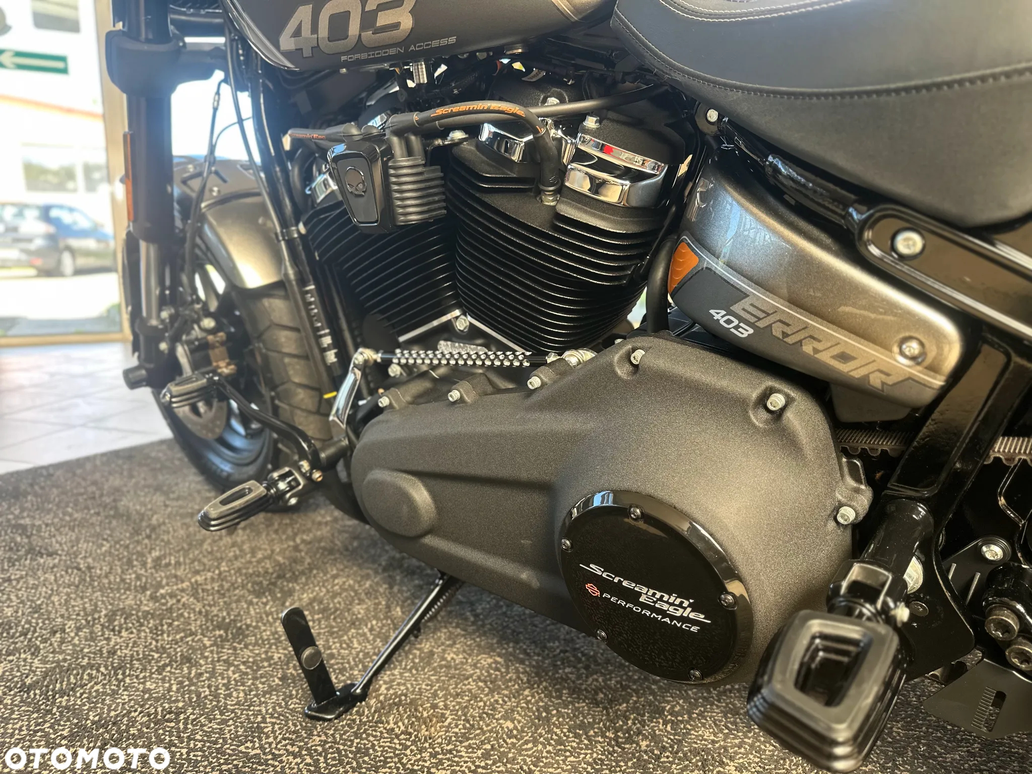Harley-Davidson Softail Fat Bob - 26