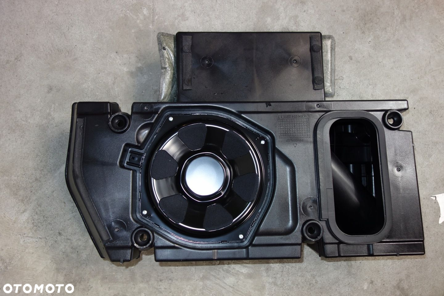 RANGE ROVER VOGUE L405 // GŁOŚNIK SUBWOOFER - 7