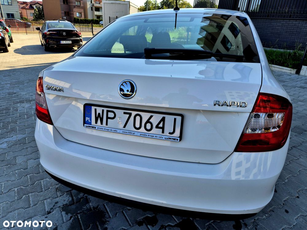 Skoda RAPID Spb 1.2 TSI Active - 15