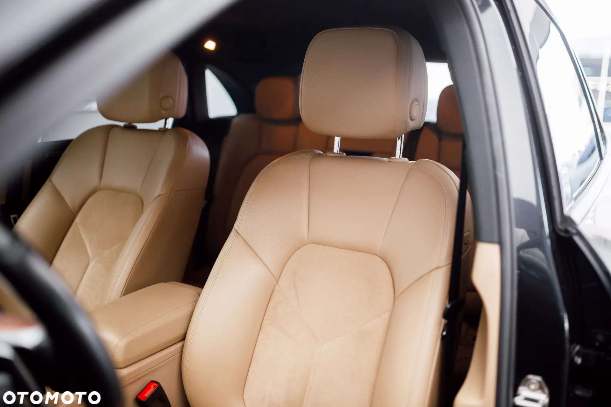 Porsche Macan Standard - 24