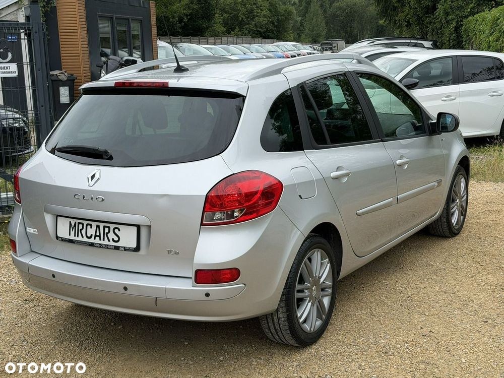 Renault Clio - 6