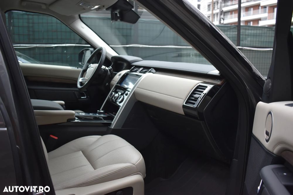 Land Rover Discovery 2.0 L SD4 HSE Luxury - 10