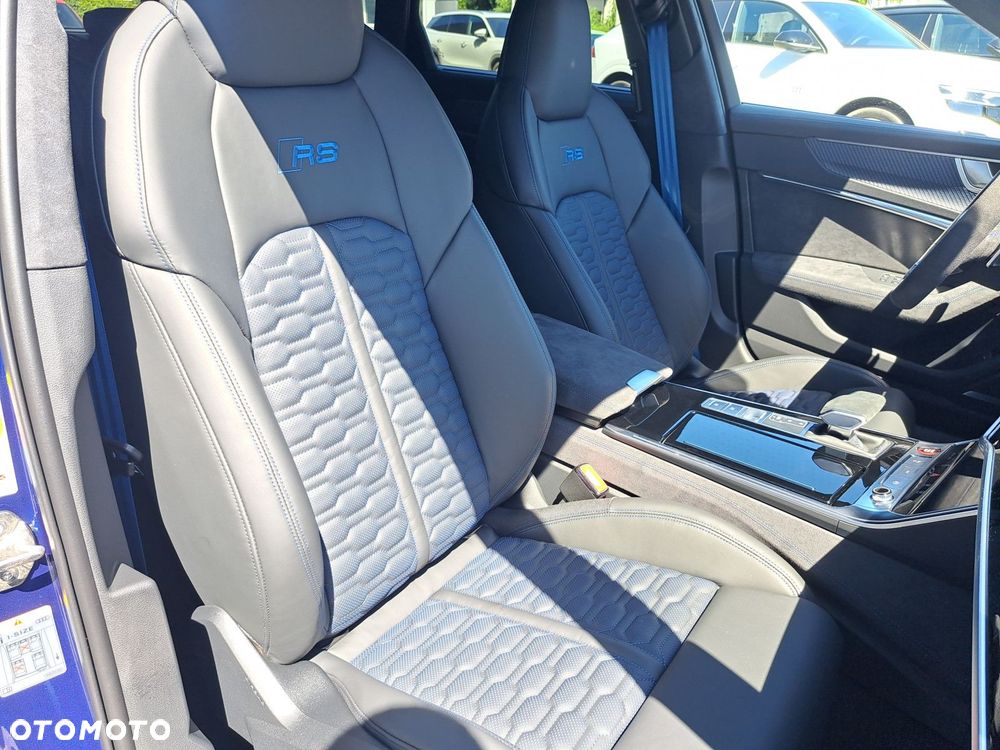 Audi RS6 Avant - 15
