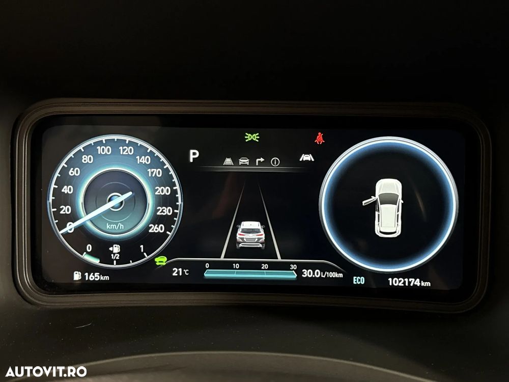 Hyundai KONA - 11