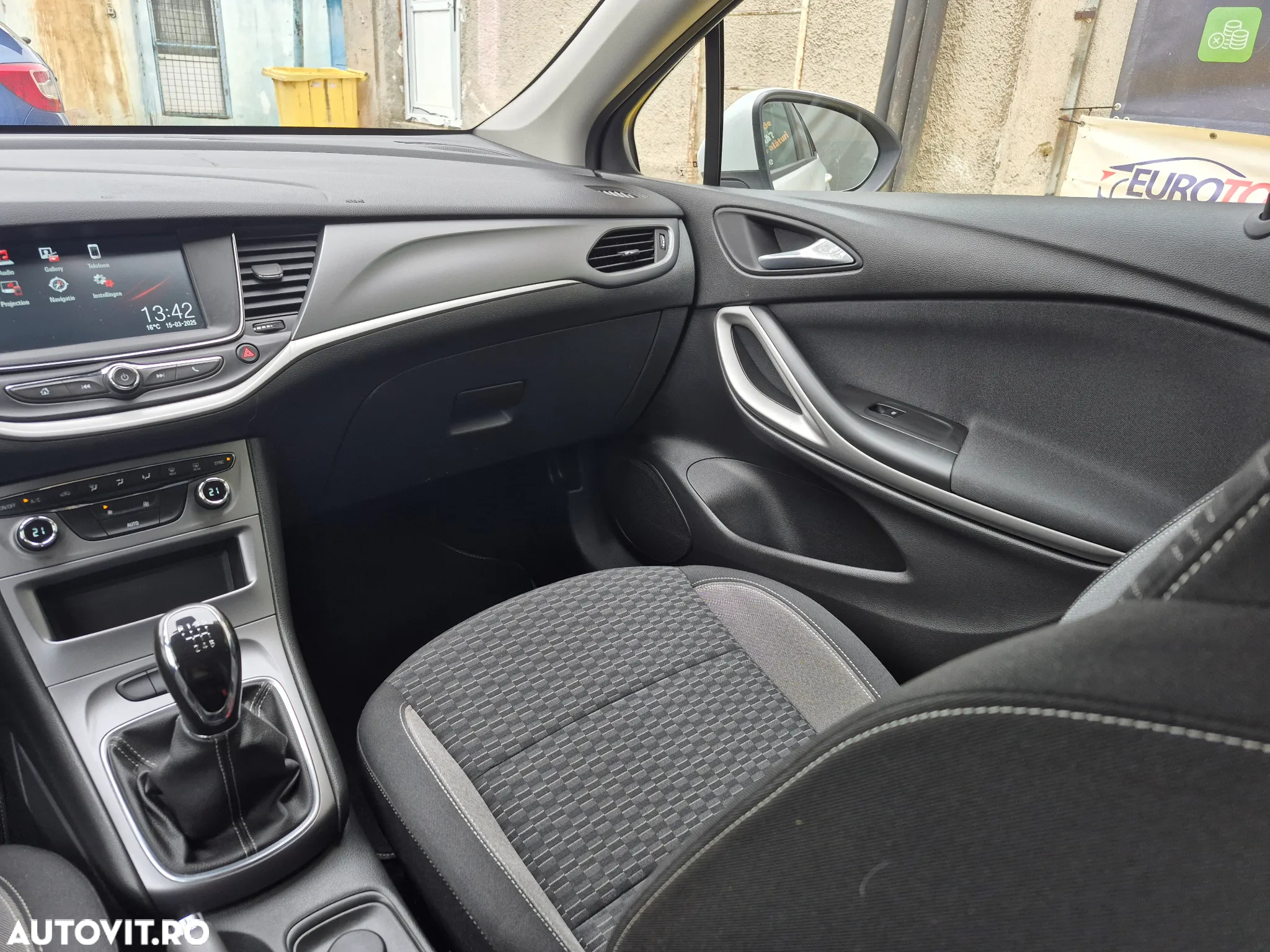 Opel Astra 1.6 CDTI ECOTEC Start/Stop Cosmo - 17