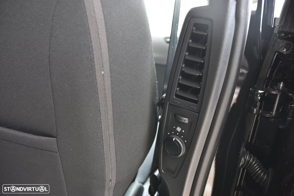 Citroën Grand C4 Spacetourer 1.5 BlueHDi Feel EAT8 - 24