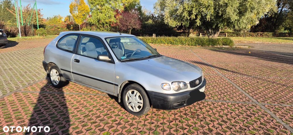 Toyota Corolla 2000 photo 2
