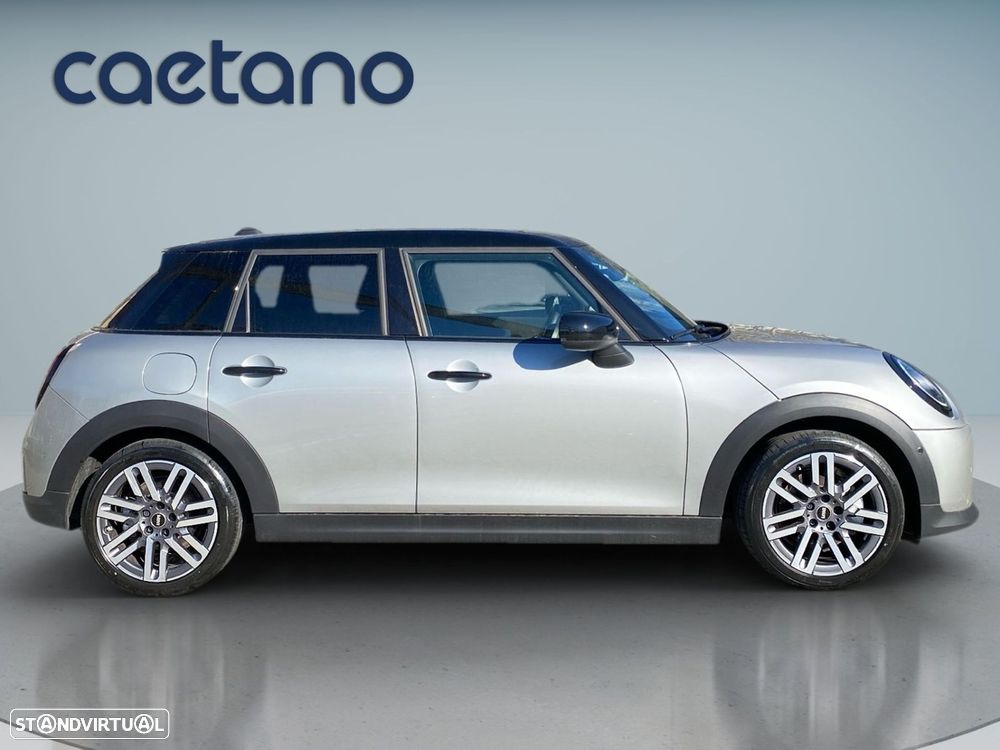 MINI 5 Portas Cooper Classic Auto - 20