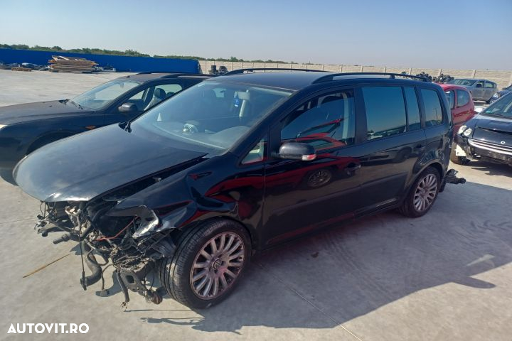 Carlig remorca Volkswagen VW Touran 1 (facelift)  [din 2006 pana  2010] seria Minivan 5-usi 1.9 TDI - 6