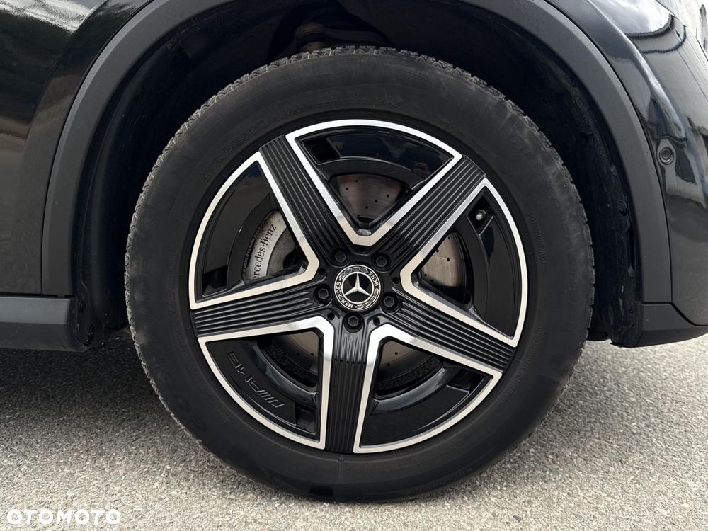 Mercedes-Benz GLC - 22