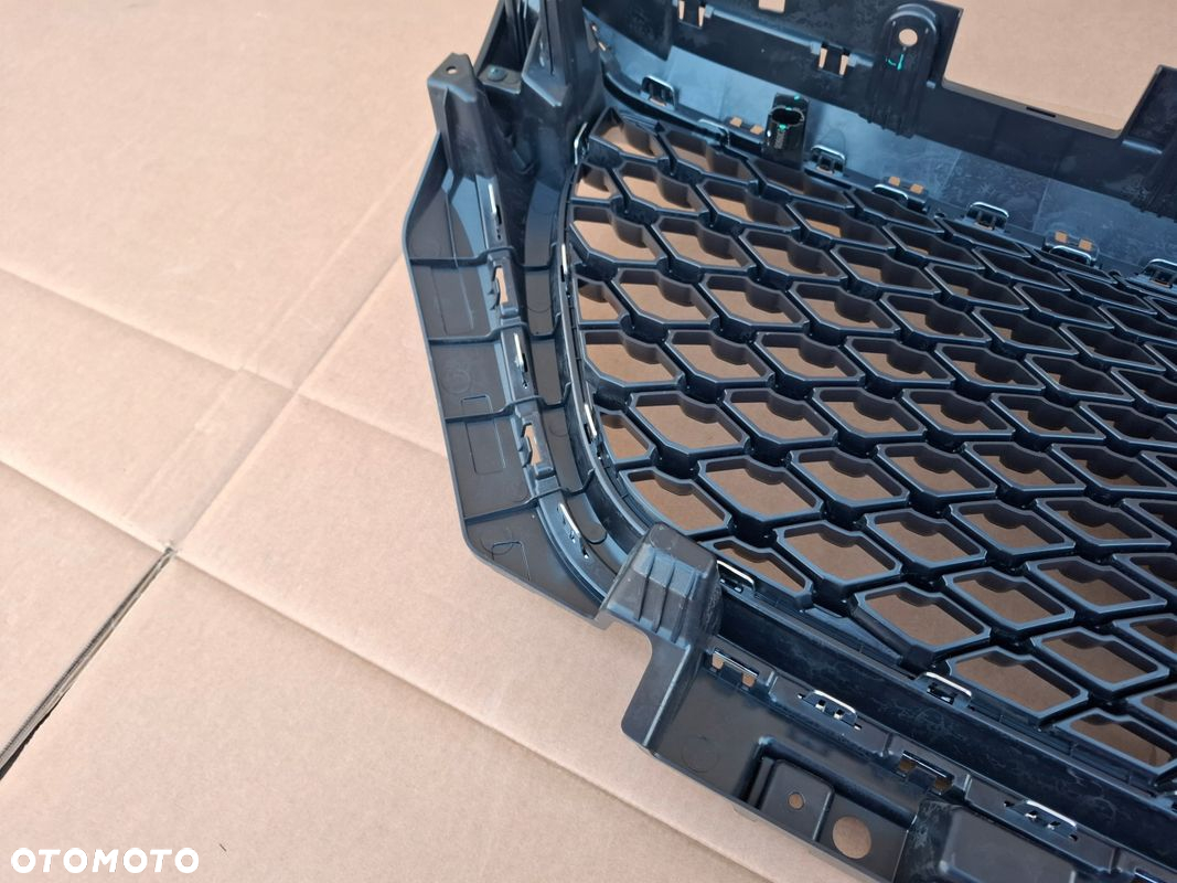 GRILL ATRAPA MG ZS KAMERA ORYGINAŁ ŁADNY STAB - 9