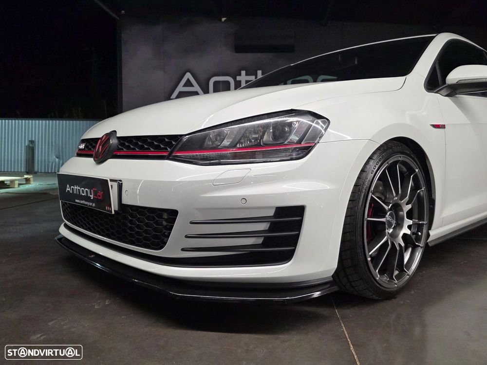 VW Golf 2.0 TSi GTi DSG - 21