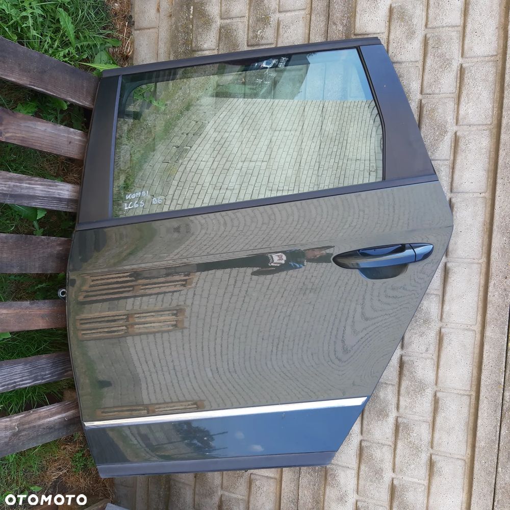 Drzwi Tylne Tył Lew Lub Prawe Vw Passat B6 Kombi LC6S - 1