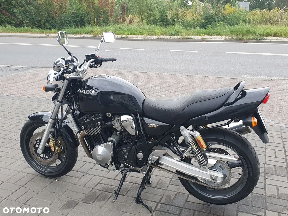 Suzuki GSX - 7