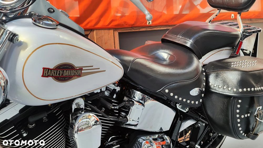 Harley-Davidson Softail Heritage Classic - 23