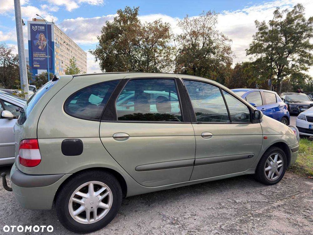 Renault Scenic - 6