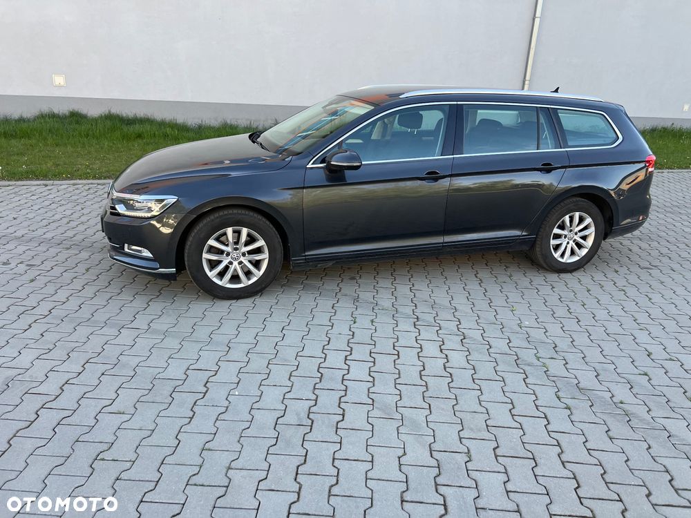 Volkswagen Passat 2.0 TDI (BlueMotion Technology) DSG Highline - 13