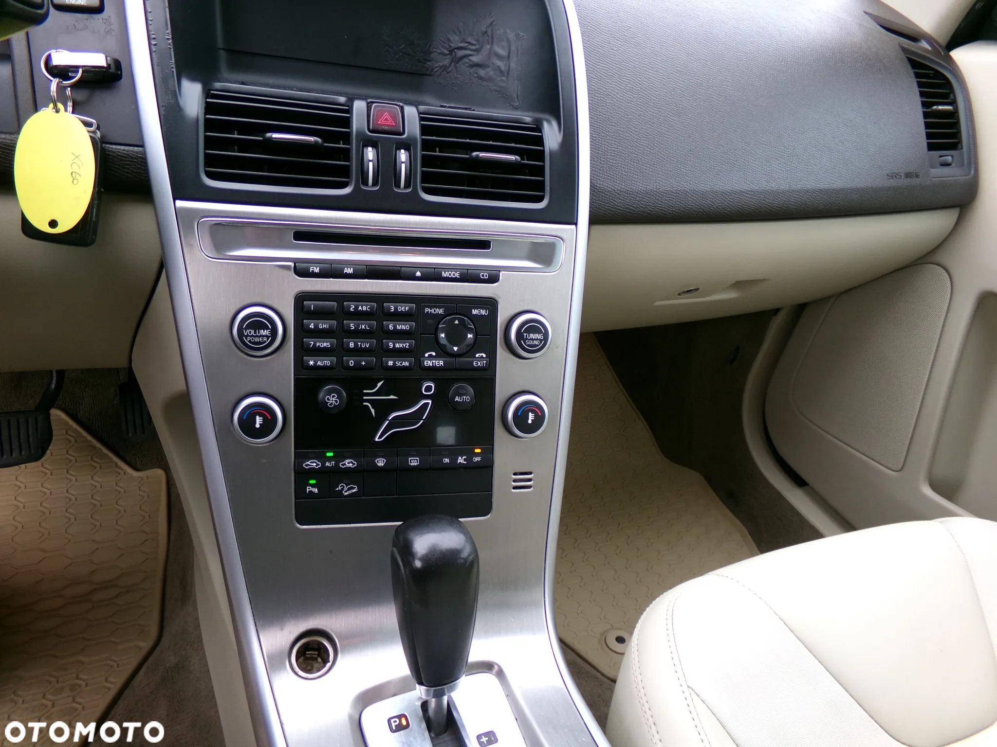 Volvo XC 60 D5 AWD Momentum - 13