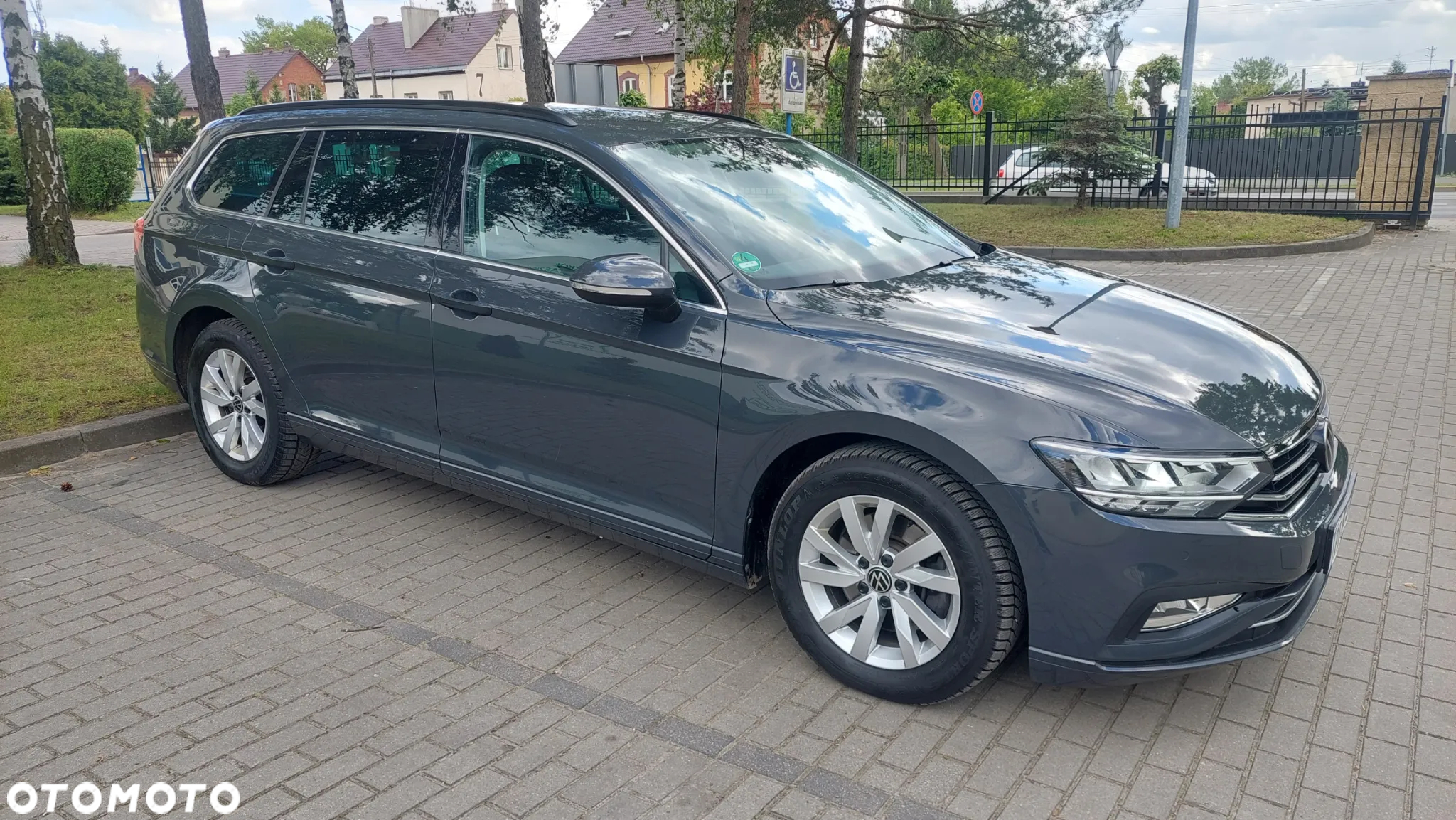 Volkswagen Passat - 29