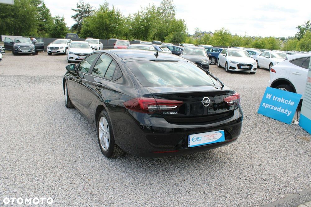 Opel Insignia - 8