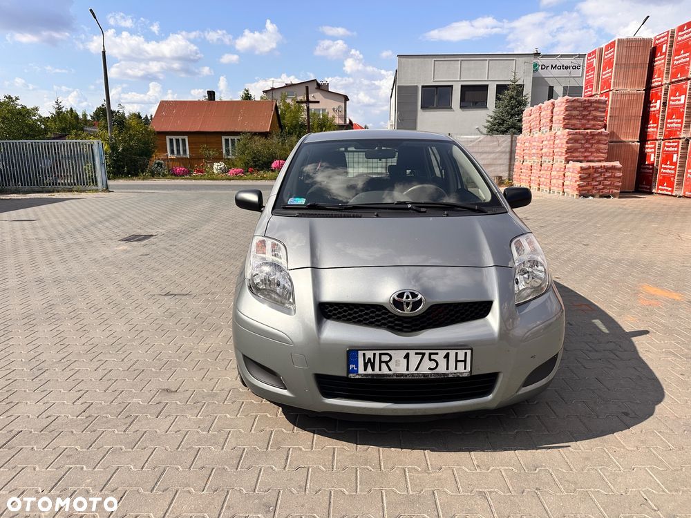 Toyota Yaris 1.0 Luna A/C - 2