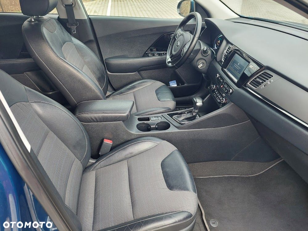 Kia Niro 1.6 GDI 2WD Vision - 29