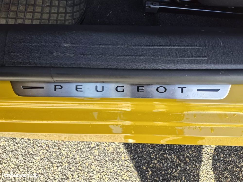 Peugeot e-208 50 kWh GT - 33