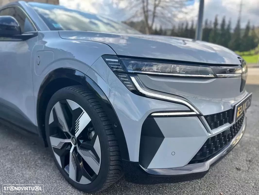 Renault Mégane E-Tech - 5